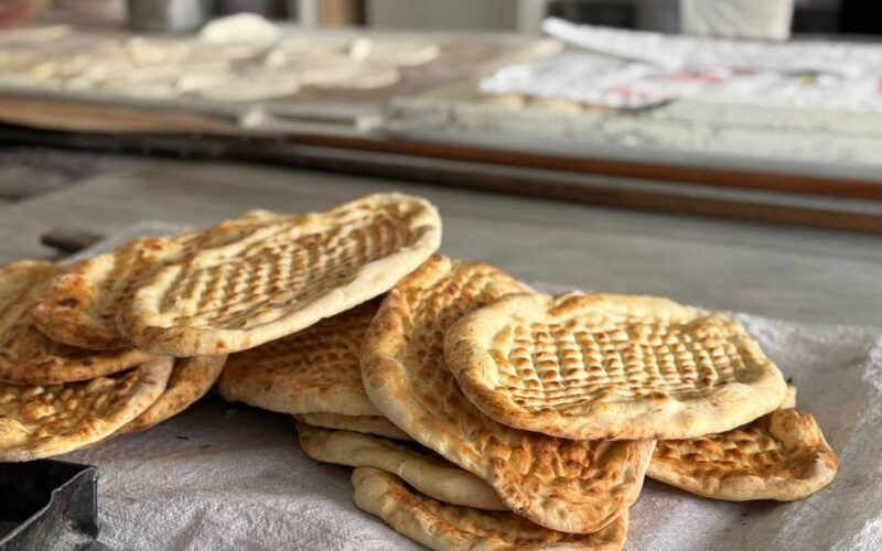 Urfa'da ekmek 15 TL oldu: Esnaf gecikmeye tepkili vatandaş kalite bekliyor!