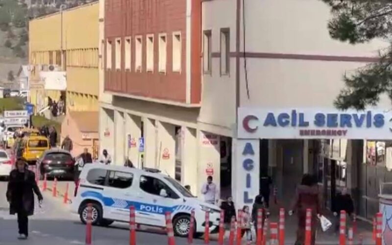 Urfa’da hastanede kavga kamerada!