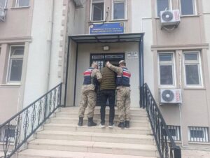 Uyuşturucu suçundan aranan firari yakalandı!
