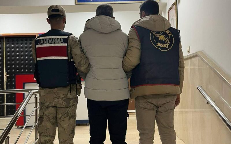 Firari hükümlü Karaköprü'de yakalandı!