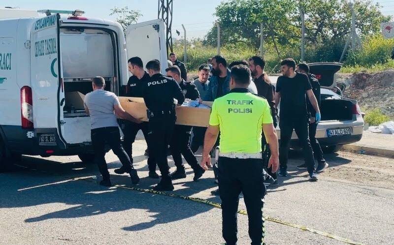 Urfa'da kahreden olay: Araç içinde ölü bulundu!